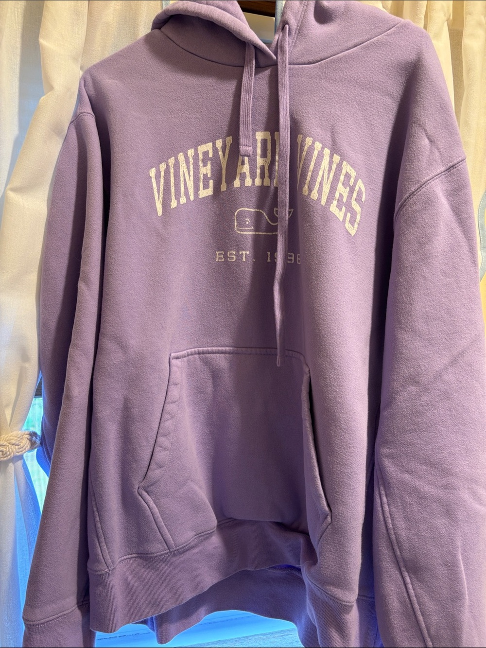 Men’s Vineyard Vines Hoodie size XL Like new